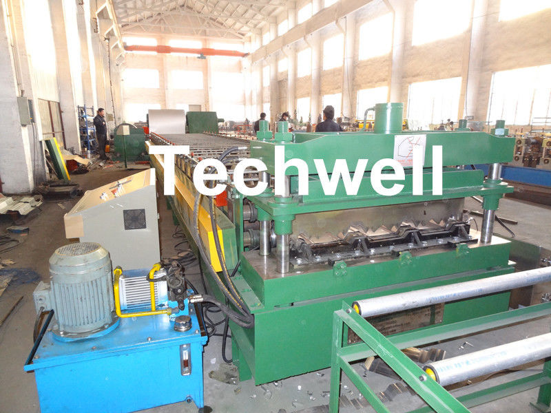 Piattaforma dell'elemento da costruzione in metallo della struttura della macchina della lamiera di parete di saldatura che forma macchina con la trasmissione a catena