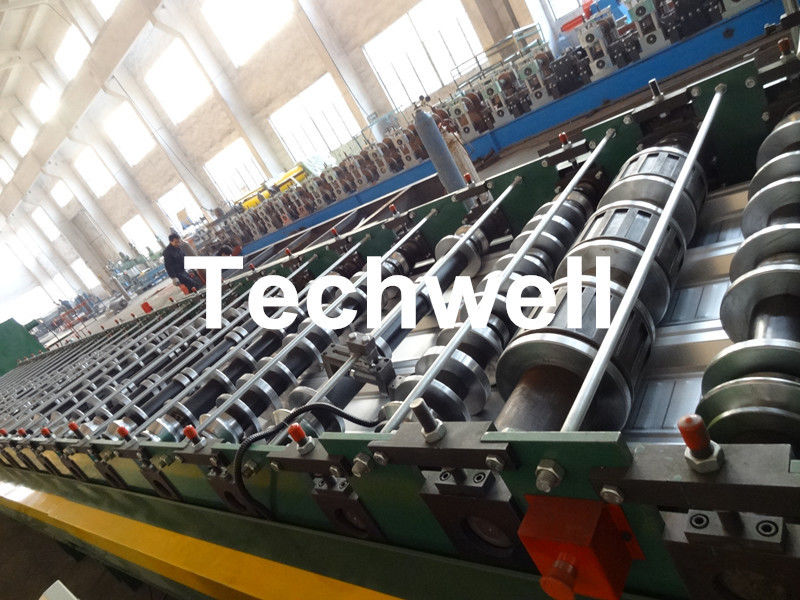 Piattaforma dell'elemento da costruzione in metallo della struttura della macchina della lamiera di parete di saldatura che forma macchina con la trasmissione a catena