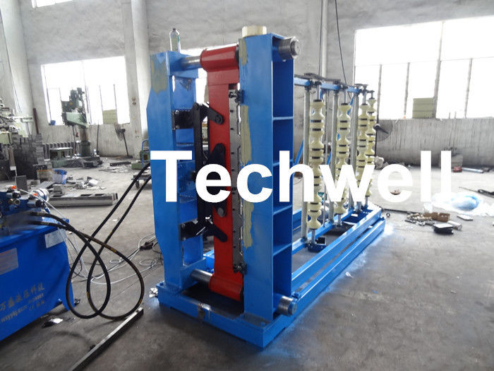 Rotolo idraulico verticale del pannello del tetto che forma macchina per la curva dello strato d'acciaio del tetto del rivestimento di colore