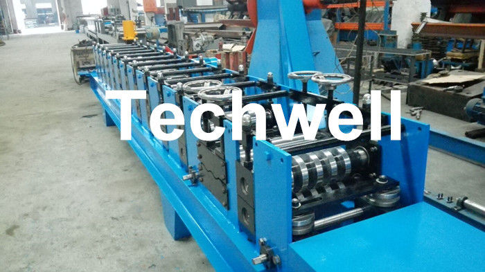 Rotolo regolabile del Purlin dell'auto C che forma macchina per la fabbricazione dei 3 profili con 10-15m/min che forma velocità