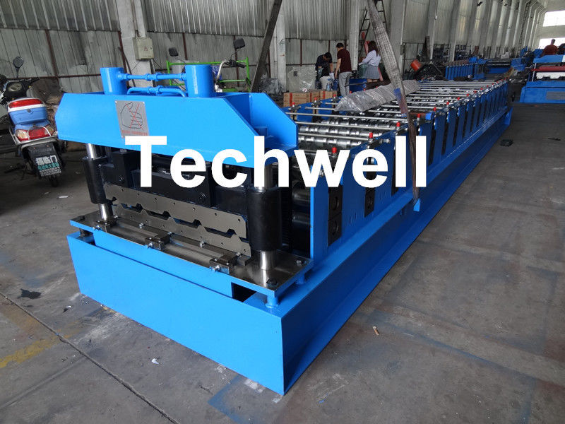Il pannello di parete del tetto lamina a freddo la formazione del rotolo del rivestimento della parete tetto/della macchina che forma la macchina con il sistema di controllo dello SpA