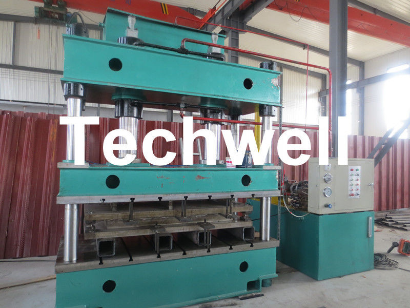 Macchina rivestita di pietra variopinta automatica delle mattonelle di tetto facendo uso di galvalume, acciaio galvanizzato