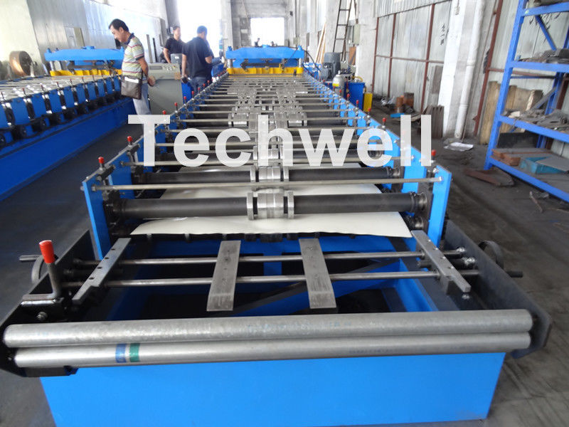 il rotolo delle mattonelle del metallo 7.5KW che forma la macchina per l'acciaio di colore/ha galvanizzato la bobina