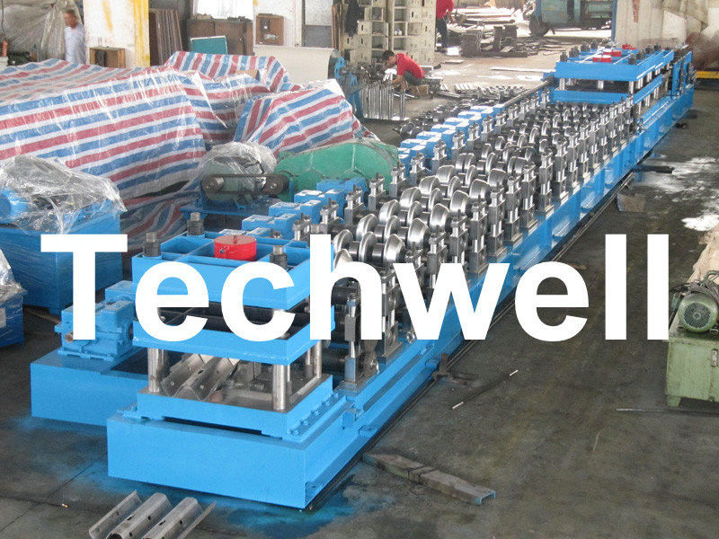7 rulli che livellano il rotolo della guardavia della superstrada che forma macchina per la barriera di sicurezza TW-W312