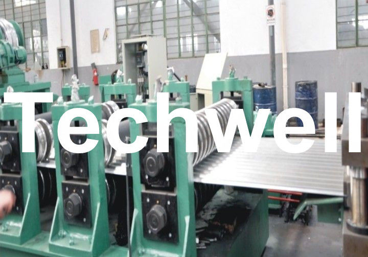 4 - il silo d'acciaio 8m/min ha ondulato il rotolo del pannello di parete che forma la macchina per il lamiera galvanizzato