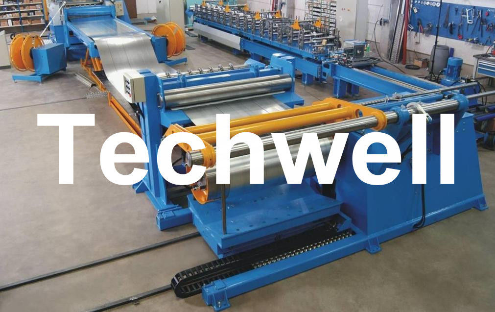 linea di taglio semplice di 380V/50Hz/3Ph 30KW per il taglio della bobina in 12 strisce